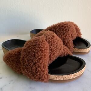 NWT Chloé Shearling Fur Flat Slide Sandal 35EU